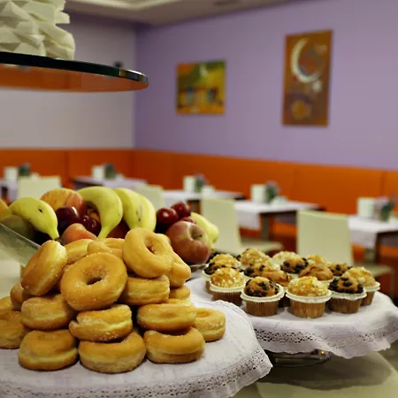 Des Etrangers 3* Μιλάνο