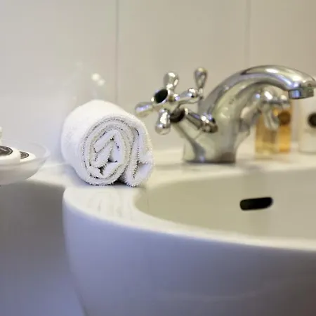 Mentana, By R Collection Hotel Milan