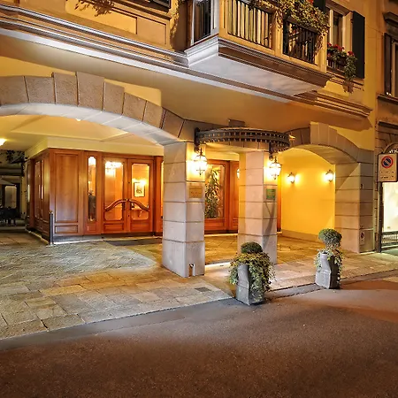 酒店 曼佐尼酒店 4*