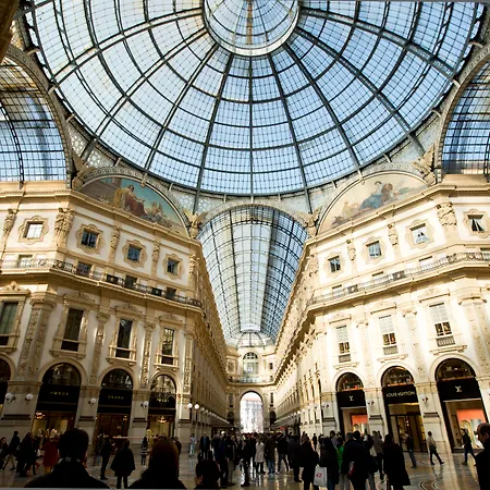 Mate Collection Giulia, Mailand