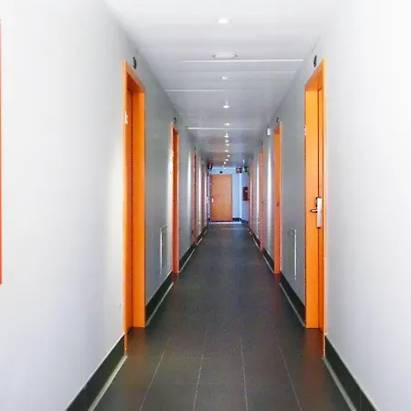 Aig Piero Rotta Hostel Milan