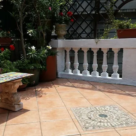 Appartement Miniattico Fara Milaan