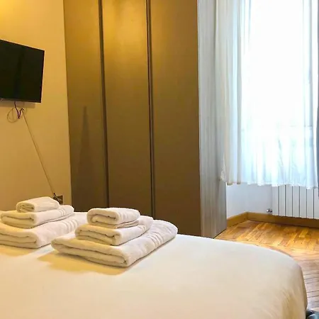 Castel Morrone Appartement Milan