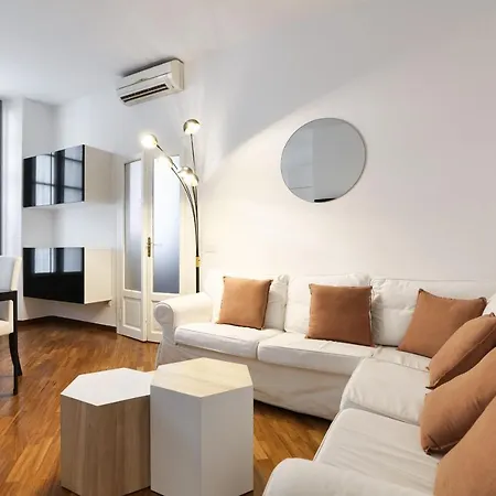 Charming San Babila Apt. *