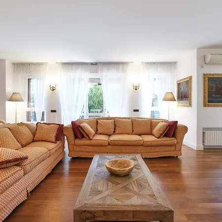 Appartement San Siro Stadium Luxury Milaan