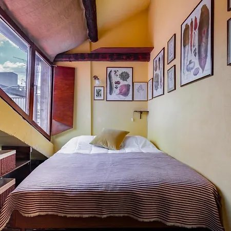 Brera Cosy Studio On 2 Levels!