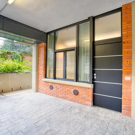 Hotel Suzzani 273 Milan