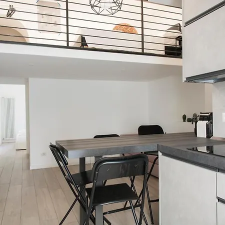 Youhosty - Pavia 7 Apartmán *