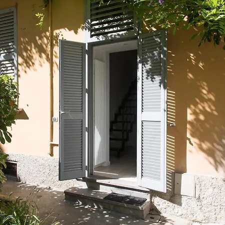 Youhosty - Pavia 7 *