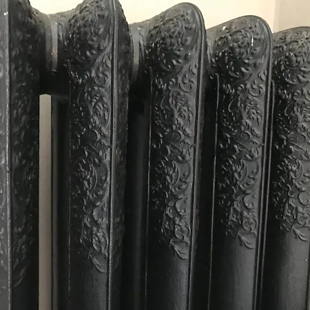 Lippi 42 With Private Garden B&B