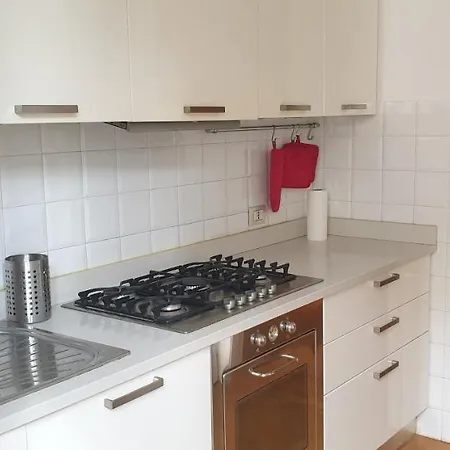 Meta Italy In Tortona Apartment