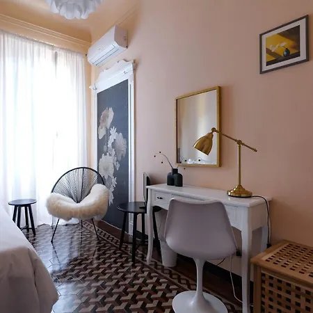 Bed and Breakfast House Of Frames *