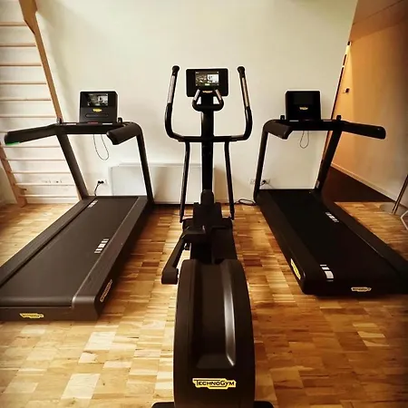 Number House - Number 9 * Milaan