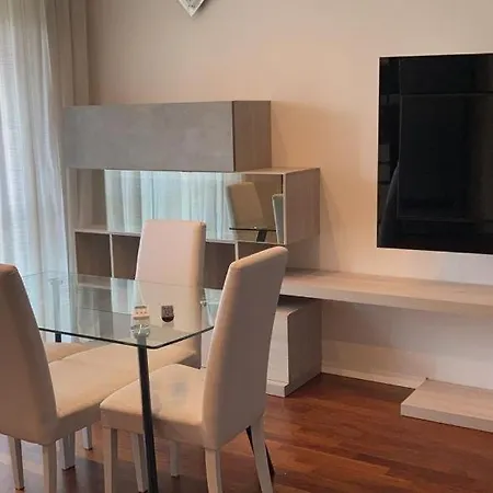 Achille * ميلان