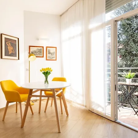 Tulipani 19 - Flower District Apartment Milan