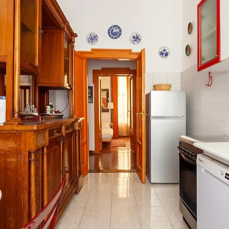 Apartment Bronzetti - Di Charme Centro *