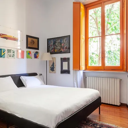 Apartment Bronzetti - Di Charme Centro *