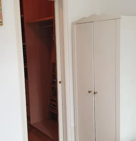 Meta Italy In Tortona Apartment