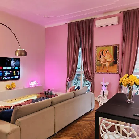 Apartment Designed Pop 2 Bedrooms, 2 Baths In Center - Wifi, Ac, Steps From Subway M1 And M2, Station And Airport Connected *
