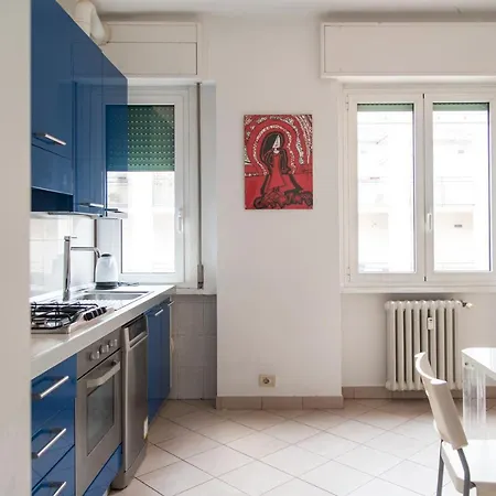 Youhosty - Metauro 4 Apartment