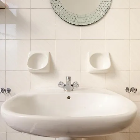 Bronzetti - Di Charme Centro Apartment