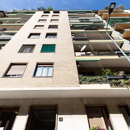 Apartment Biancospini 13 - Flower District