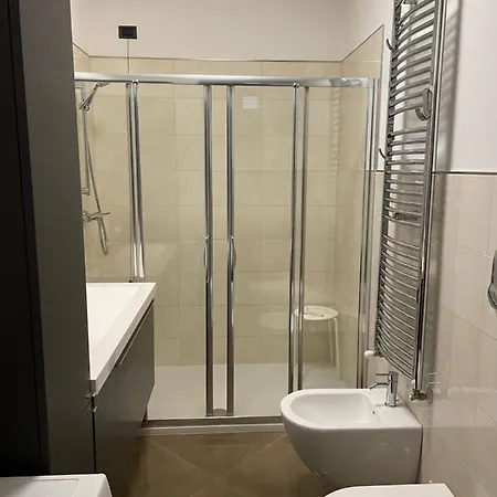 La Casa Di Ringhiera In Sarpi-sempione-moscova Apartamento Milão