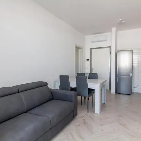 12° Piano Torre Diamante - 67 *