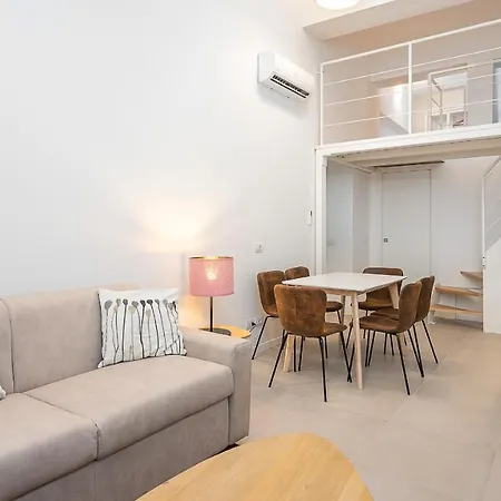 Classbnb - Due Moderni A 1km Dall'arco Della Pace Apartamento