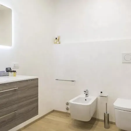 Italianway - Vittorio Emanuele 15 Милан