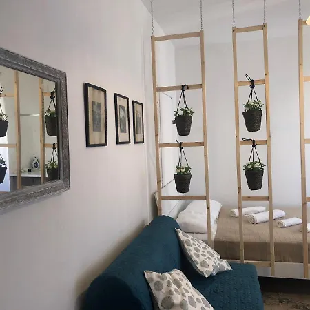 Martini 33 ميلان