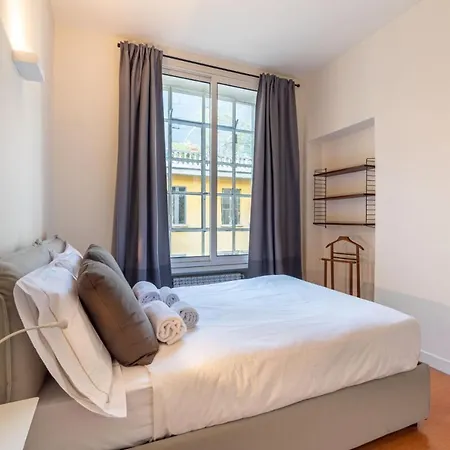 Easylife - - Maroncelli 14 - Garibaldi Milan