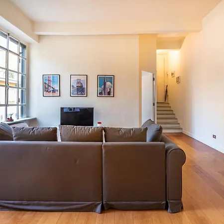 Easylife - - Maroncelli 14 - Garibaldi Milan