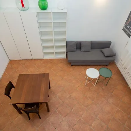 Flat In Isola De Castillia 22 Apartment