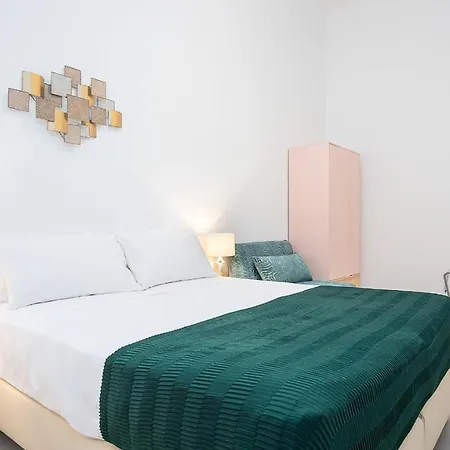Classbnb - Due Moderni A 1km Dall'arco Della Pace *