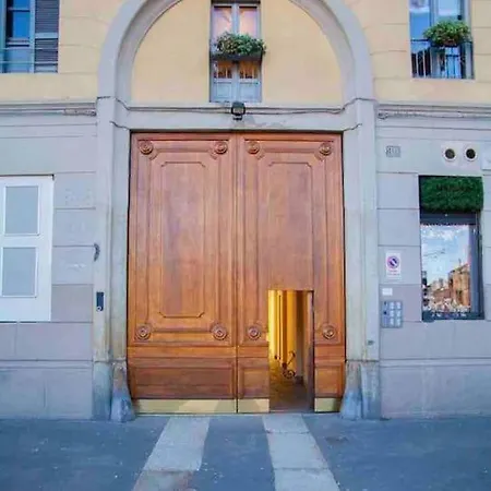 Glamour Liberty Sabotino38