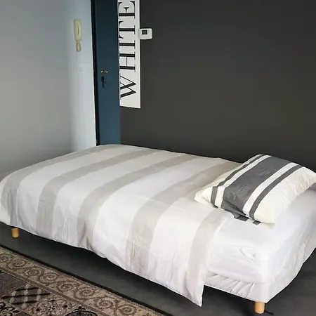 Black & White Flat In Naviglio/ Porta Genova * Mailand