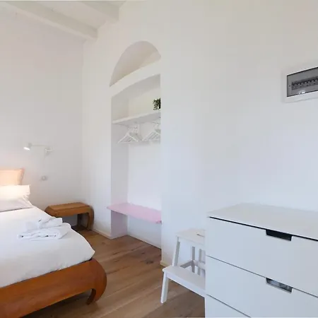 Apartman Primopiano - De Castillia 20 Milánó