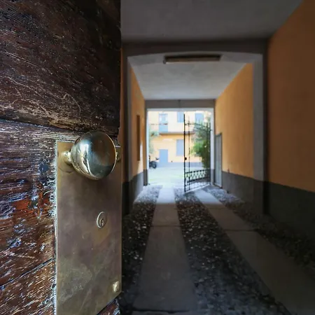 Primopiano - De Castillia 20 Apartman Milánó