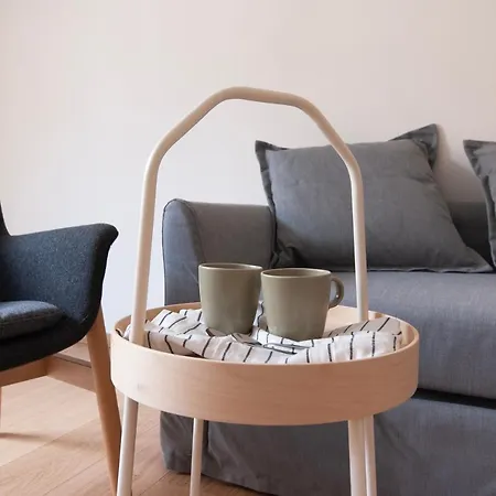 Youhosty - Del Castagno 2 ミラノ