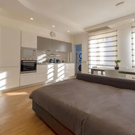 Apt. Linate - Duomo A 10 Minuti Apartamento Milão