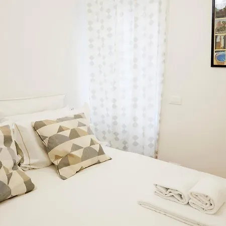 Prestige Boutique Homes - Colonne Di San Lorenzo Apartmán *