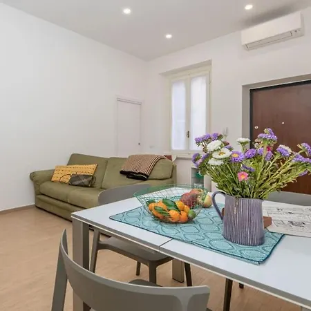 Liberty House, In Stile Retrò! Apartamento