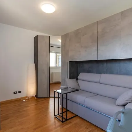 Apartamento Splendida Terrazza Su Arcimboldi - Bicocca Milán