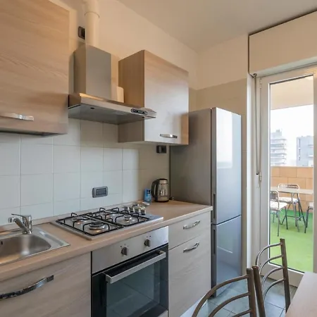 Splendida Terrazza Su Arcimboldi - Bicocca Apartamento *