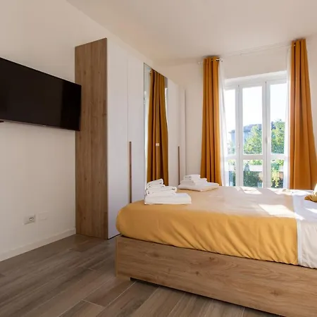 - Stylish House Free Wifi-parking-airport