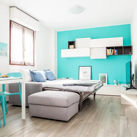The Rent - Near Arco Della Pace Apartment *