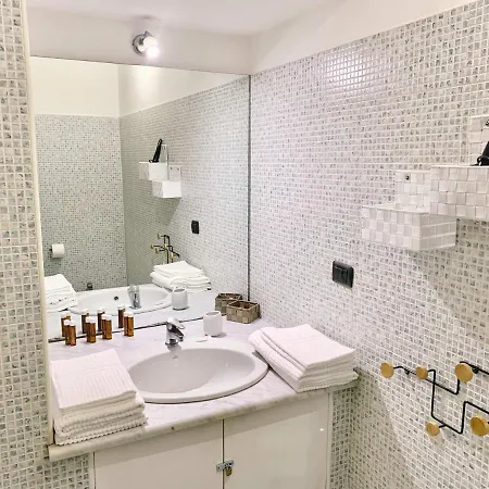 Comodo Loft Centrale - Pt Venezia Apartment *