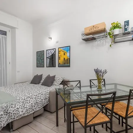 Giardino San Siro Stadium - Free Parking, Private Garden Apartment Mailand