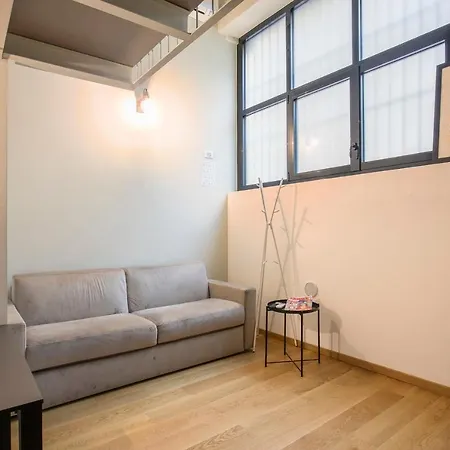 Modern Loft In Porta Venezia